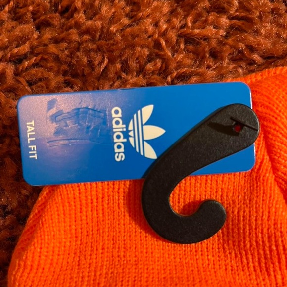 NWT Adidas Bright Orange Beanie Hat - Picture 3 of 3